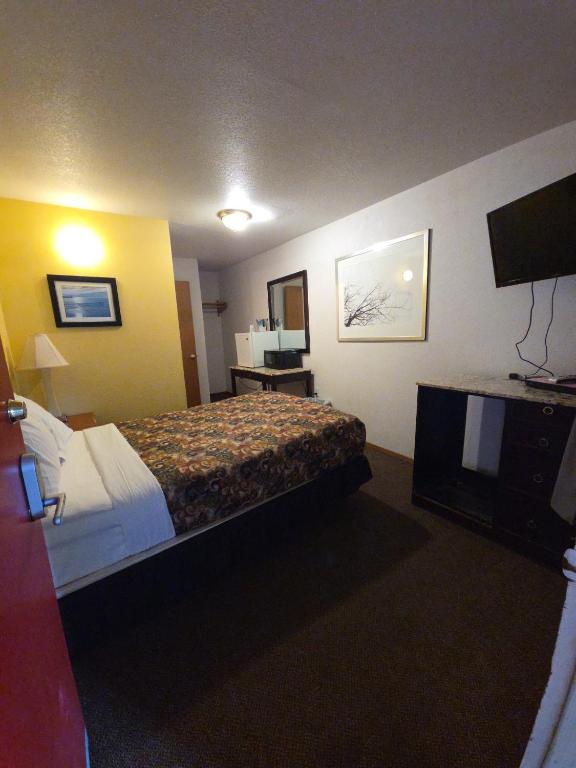 Bigfoot Motel - Budget Double Room