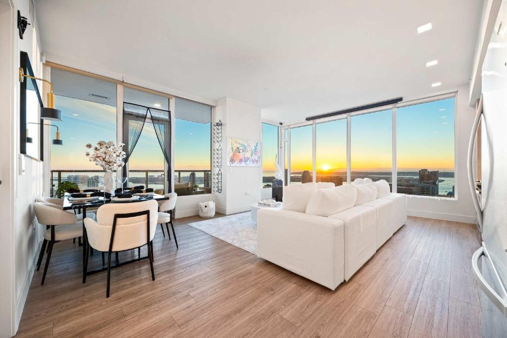 Luxury Penthouse 39th Floor · Ocean & Comic-Con, San Diego (updated ...