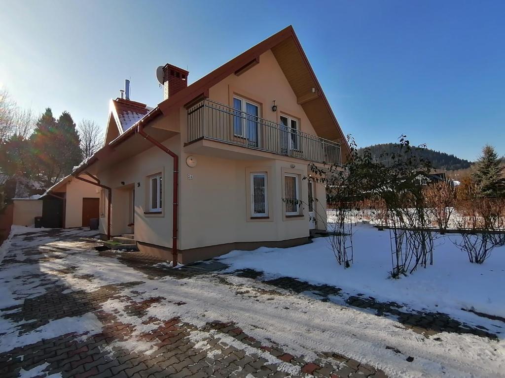 Willa nad Potokiem v zimě