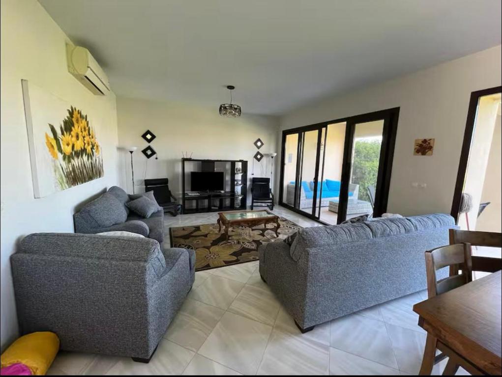 Istumisnurk majutusasutuses embty