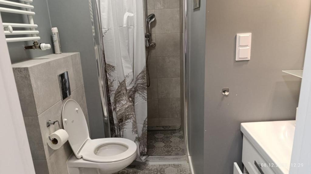 Komfortowy apartament z balkonem i parkingiem - 18