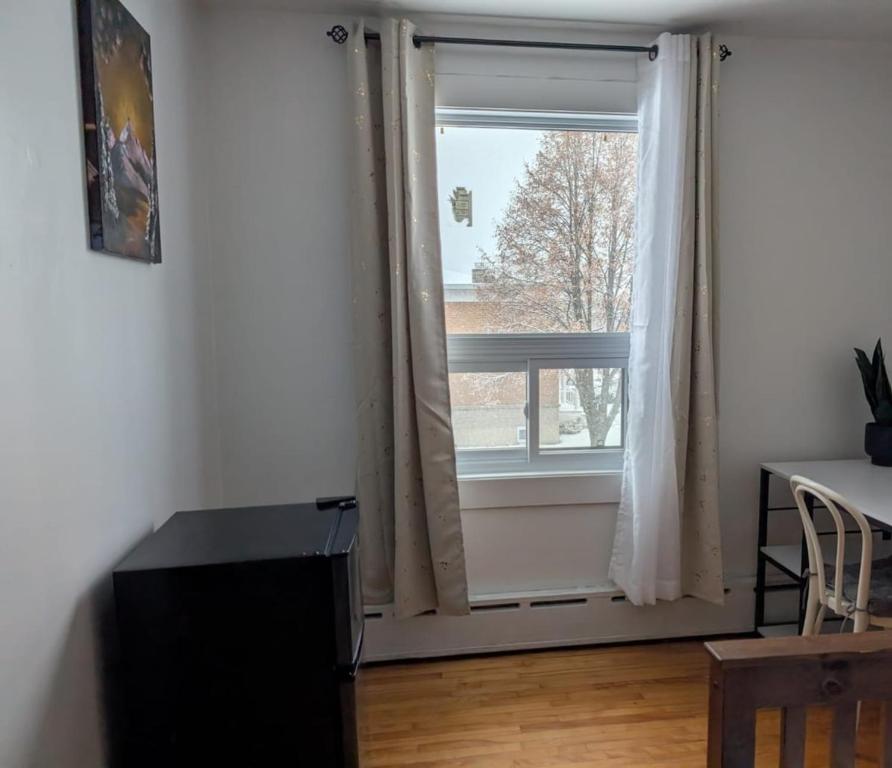 Billede fra billedgalleriet på Belle chambre 2 pas Hôpital UQTR Services i Trois-Rivières