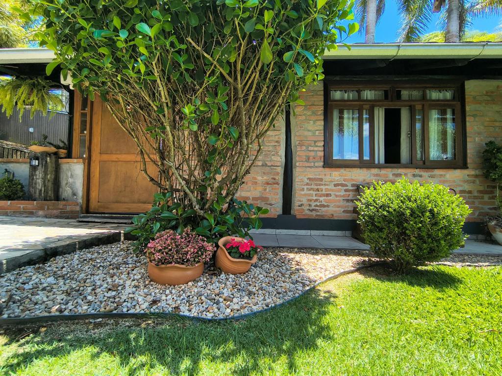 Сад в Casa da Lagoa - Gasthaus Pomerode