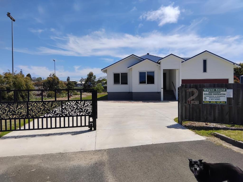 Το κτήριο όπου στεγάζεται  ο ξενώνας