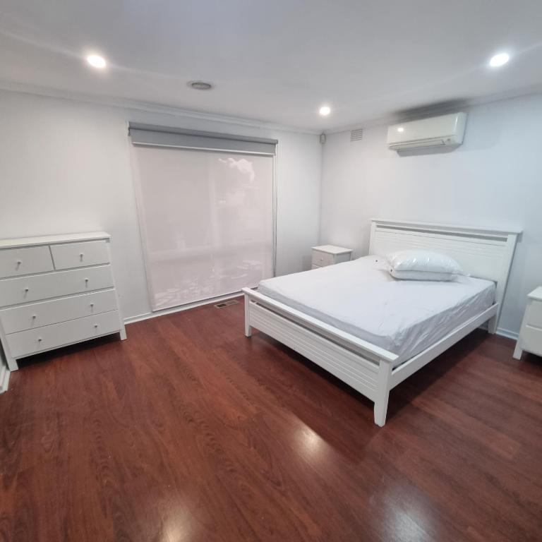 Ένα ή περισσότερα κρεβάτια σε δωμάτιο στο Park Villa in Mulgrave