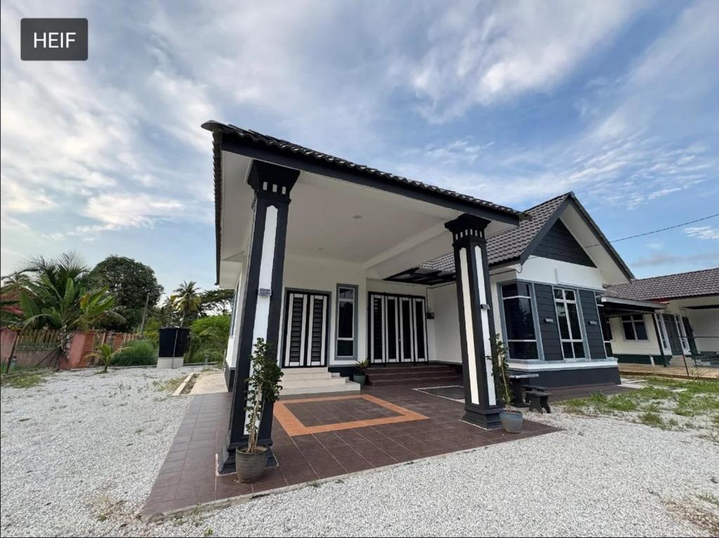 Bygningen som feriehuset ligger i