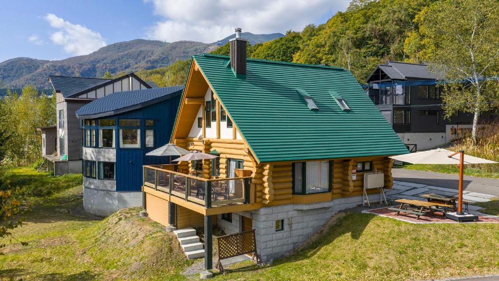 En generel udsigt til bjerge eller udsigt til bjerge taget fra chaletet