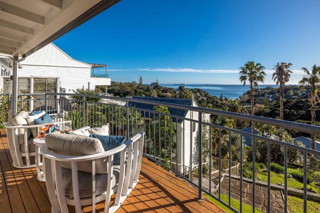 Μπαλκόνι ή βεράντα στο Hibiscus Hideaway - Stay Waiheke