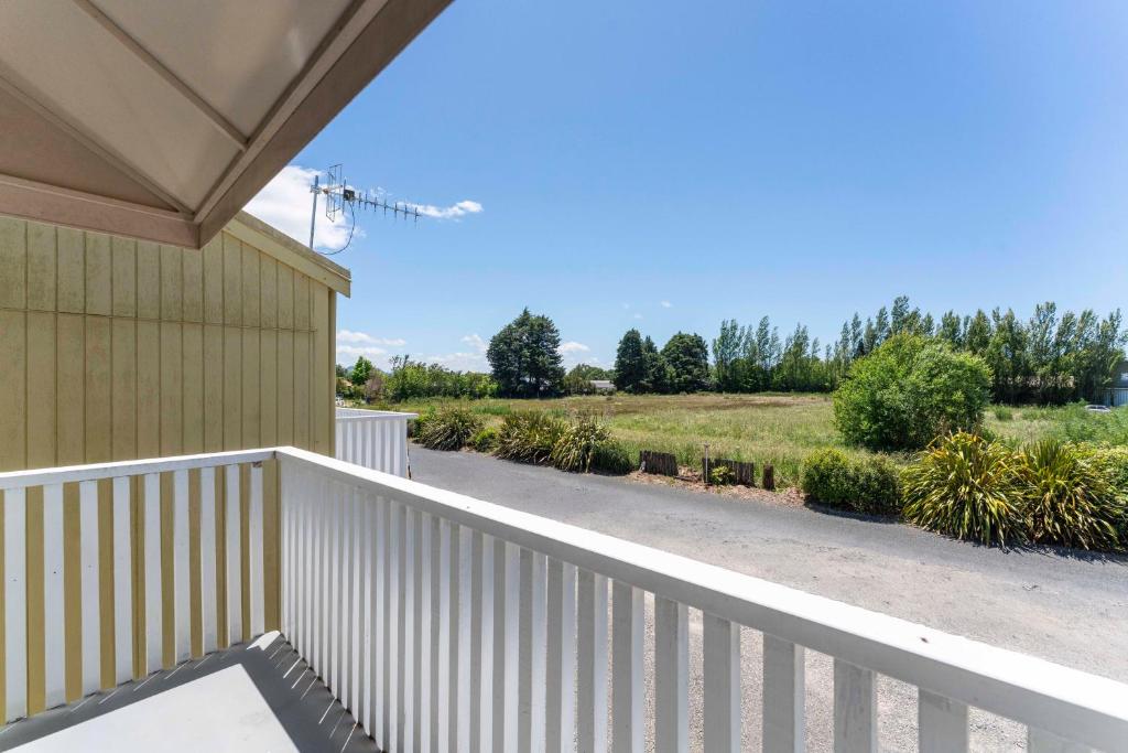 Balkón nebo terasa v ubytování Trailside Escape - Lake Taupo Holiday Home