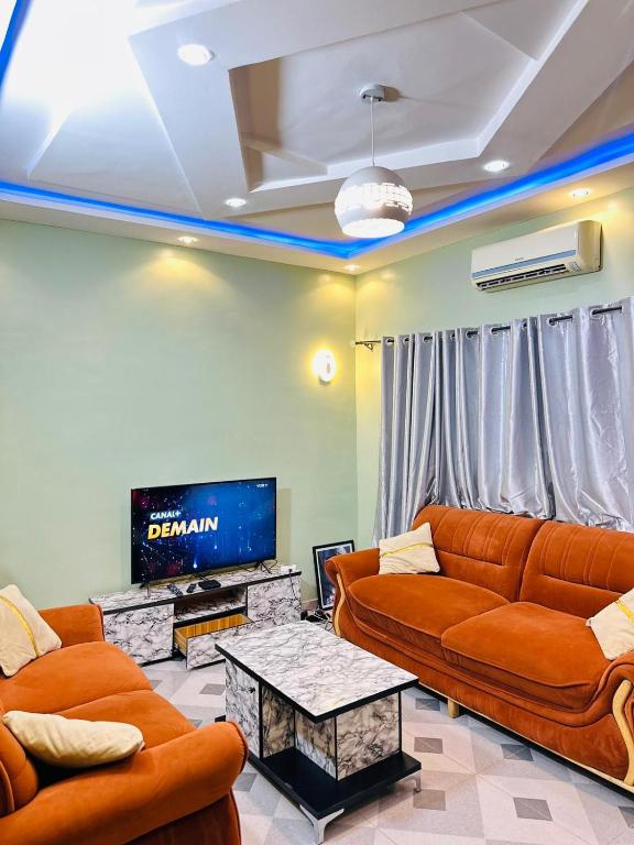 Et tv og/eller underholdning på SEPA SAJ Appartemnt