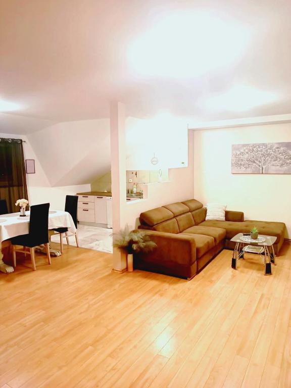 Χώρος καθιστικού στο Apartman Petra