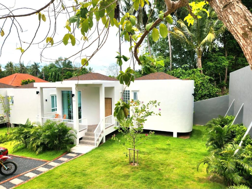 Vườn quanh Phing Villa