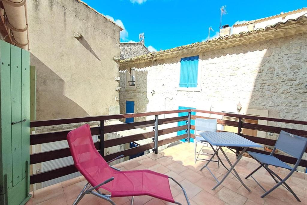 En balkon eller terrasse på L'Echo des étangs