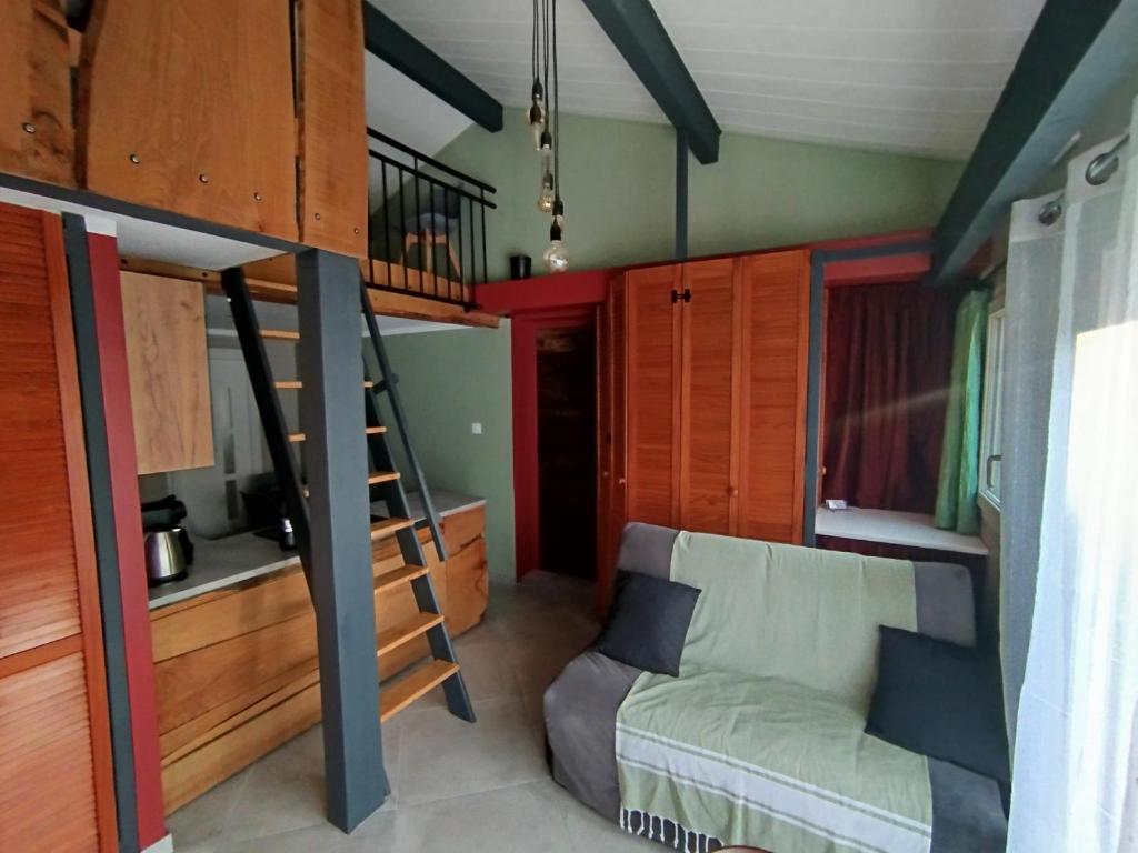 Χώρος καθιστικού στο Chez MariLou