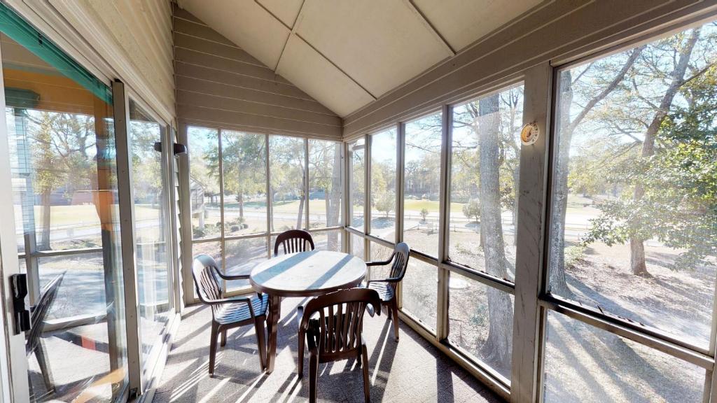 En balkon eller terrasse på Club Villas Unit 8C