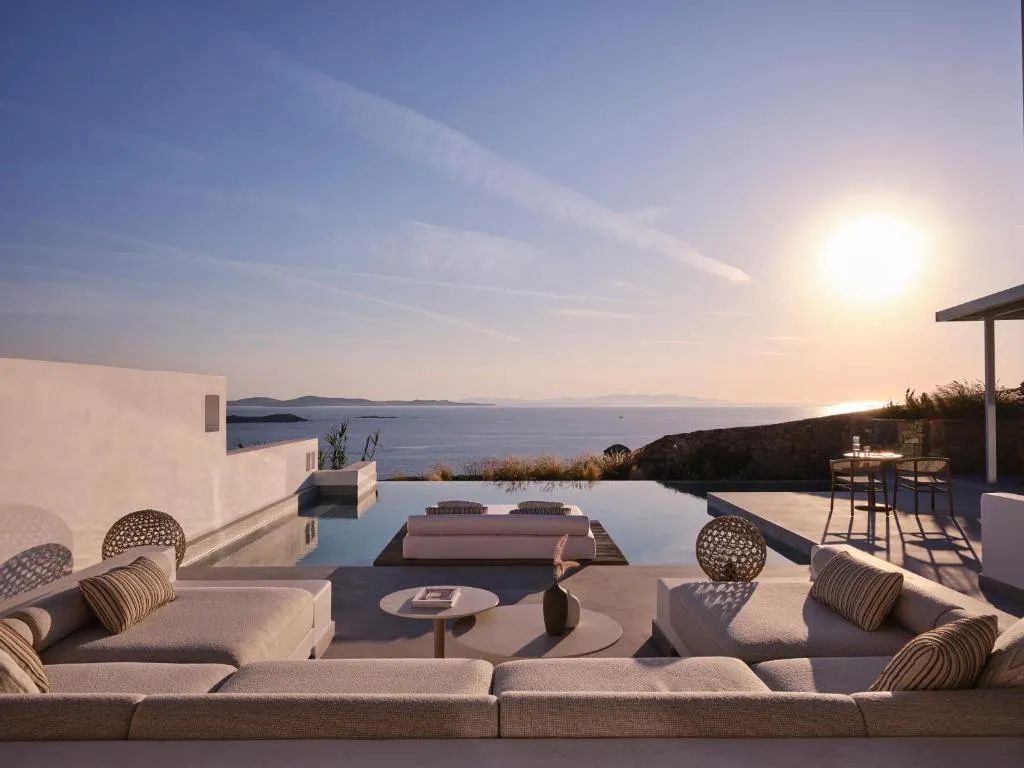 OMEGA Two Bedroom Residence with Private Pool & Sea View