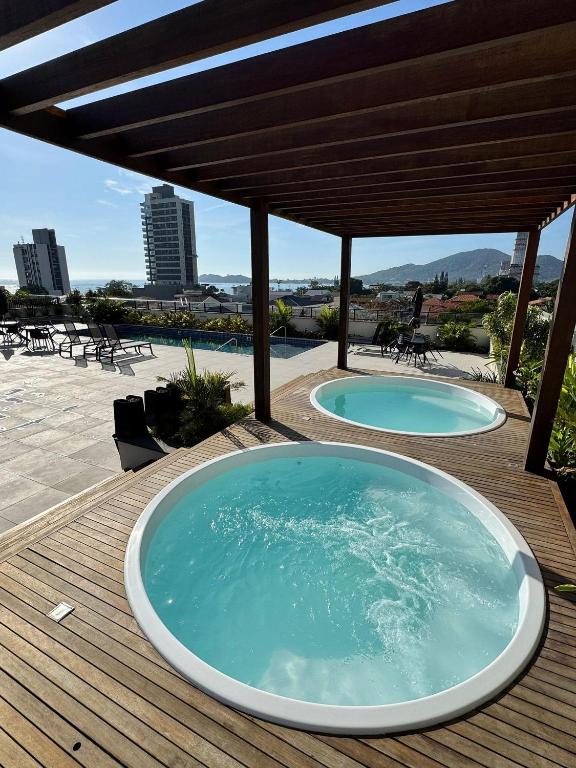 Swimmingpoolen hos eller tæt på Vista Mar • Piscina & Jacuzzi • Cond. Completo