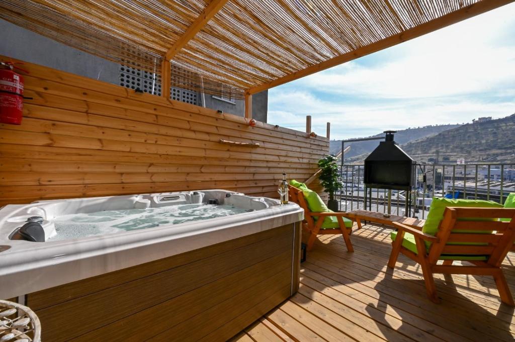 Γενική θέα στο βουνό ή θέα στο βουνό από  αυτό το διαμέρισμα