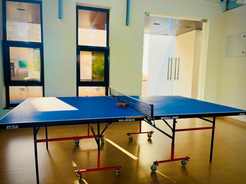 Stolní tenis v ubytování Riviera Retreat villa nebo okolí