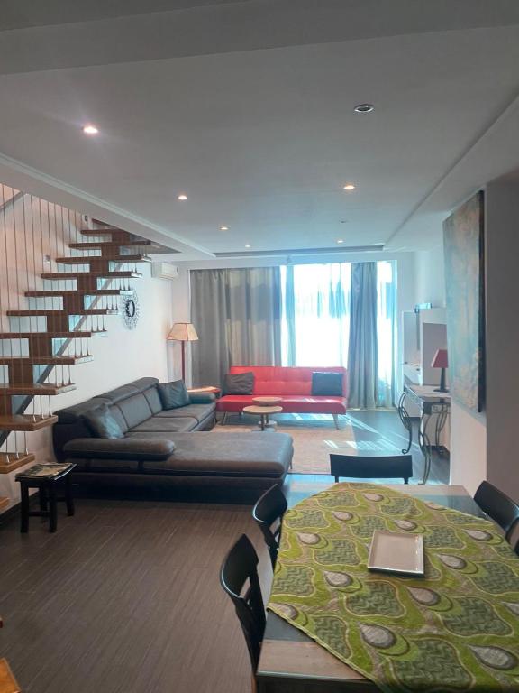 Et opholdsområde på Loft Duplex les berges du lac