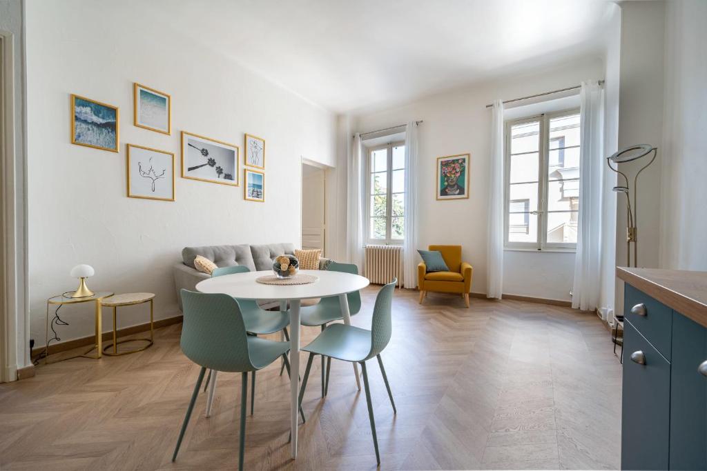 Spacious and Bright Near Train Station and Palais des Festivals - BENAKEY