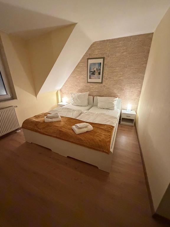 Hotel Deutscher Hof - Double Room