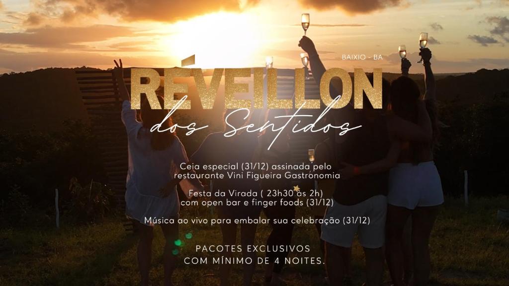 a group of people holding a sign with the sun in the background at Hotel Boutique & Spa Ponta de Inhambupe by Slaviero Hotéis in Baixio