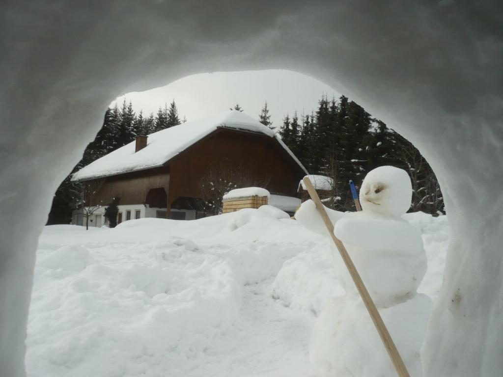 Gästehaus Jäger v zime