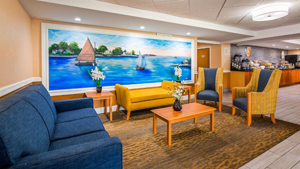 Cape Cod (Hyannis) by IHG photo