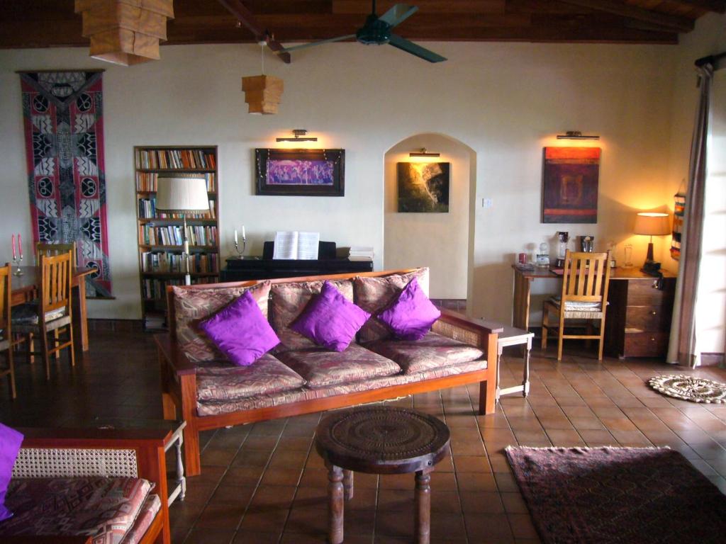 Posezení v ubytování Rangala House