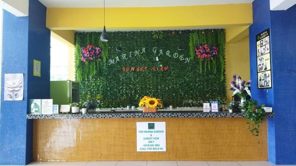 Ο χώρος του λόμπι ή της ρεσεψιόν στο Marina sunset view