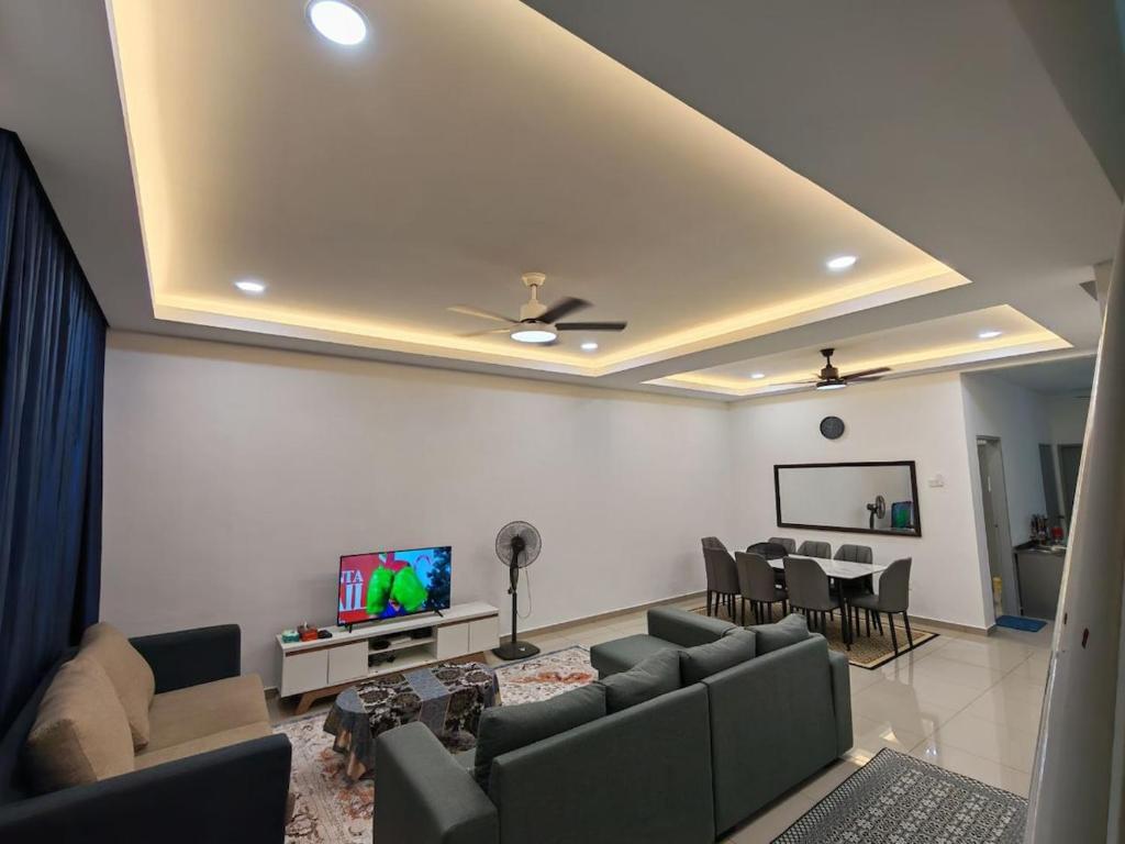 Μια τηλεόραση ή/και κέντρο ψυχαγωγίας στο Rumah Kakak