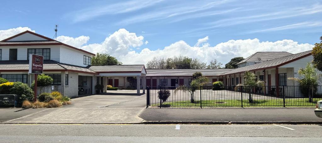 Tòa nhà nơi nhà nghỉ ven đường tọa lạc