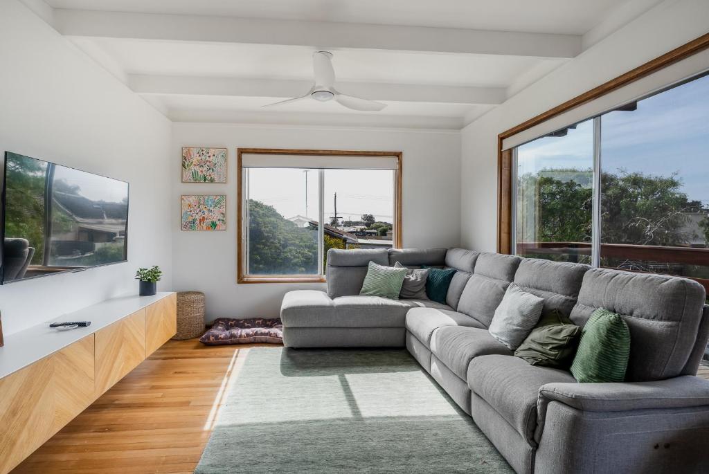 Et opholdsområde på Walk to Beach Pet friendly Sleep 5