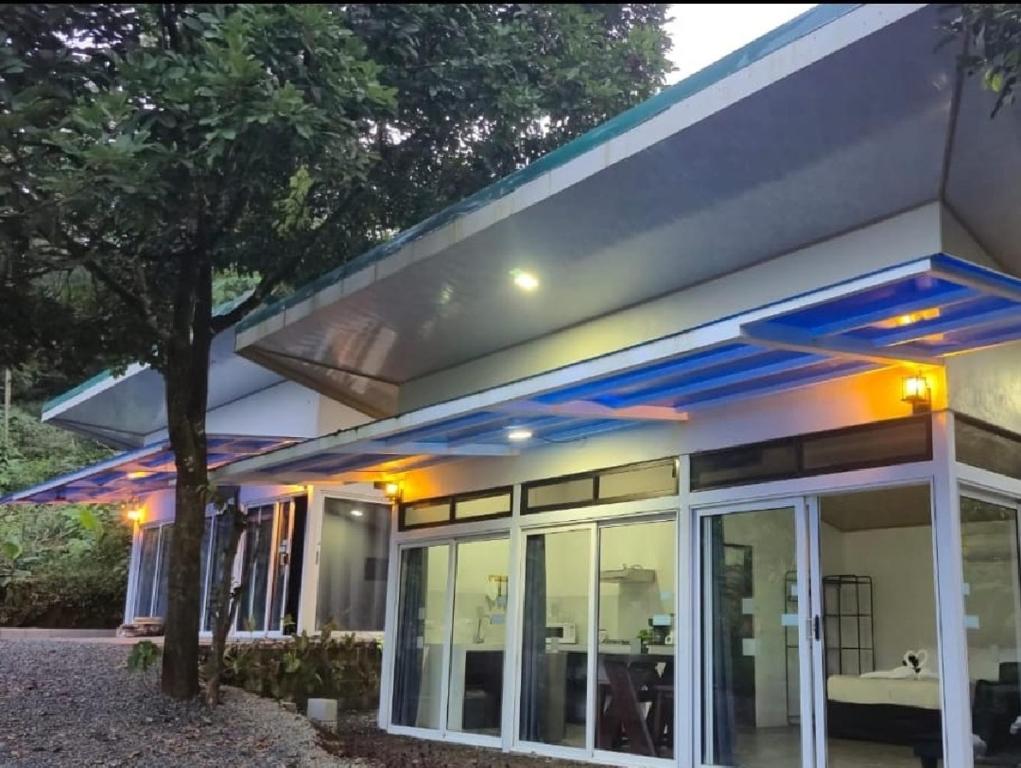 Clădirea în care este situat/ăcabana