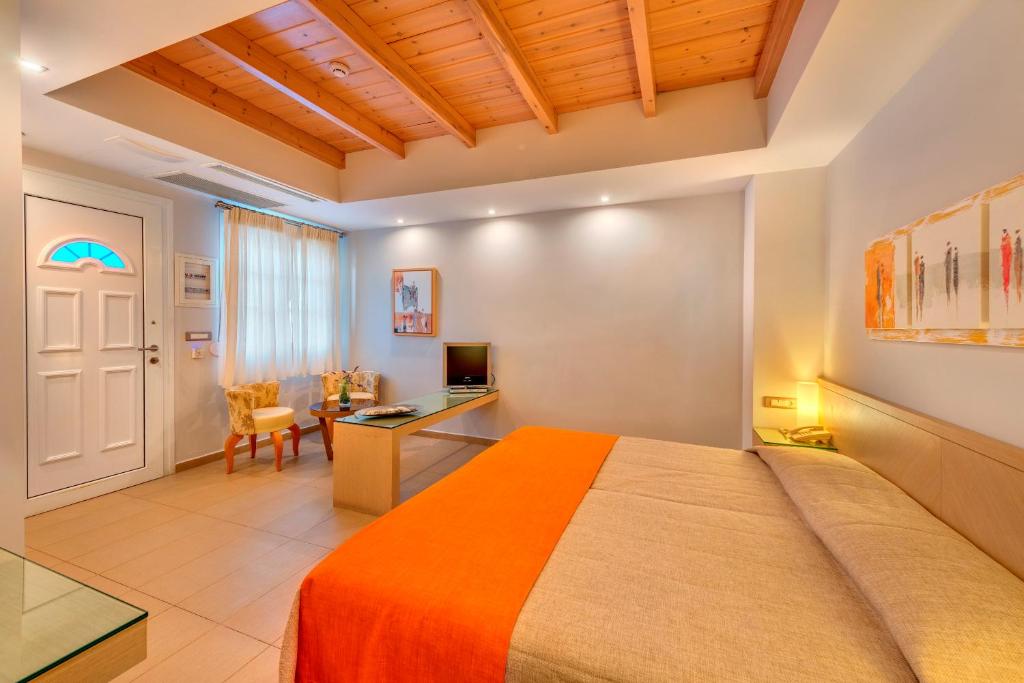 Nissaki Beach Hotel - 2