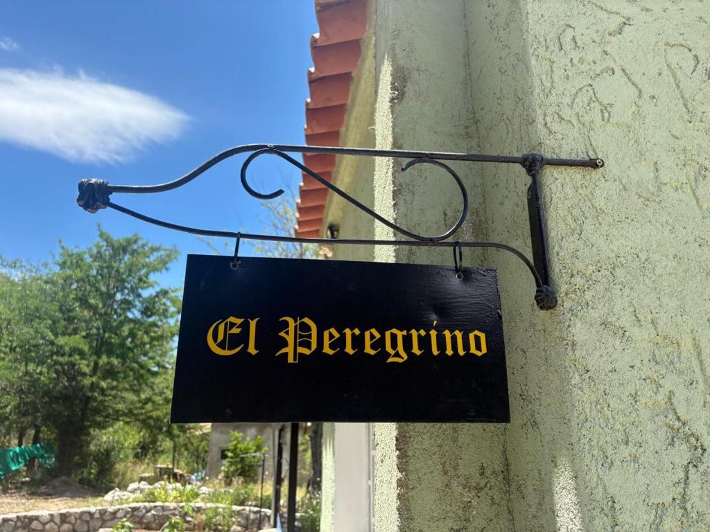Πιστοποιητικό, βραβείο, πινακίδα ή έγγραφο που προβάλλεται στο El Peregrino
