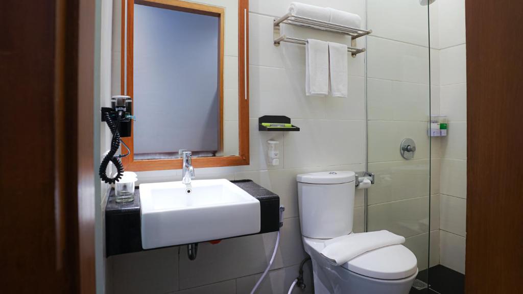 Grand Whiz Hotel Nusa Dua Bali - Photo 3