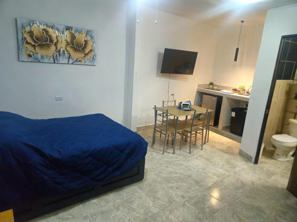 Televisor o centre d'entreteniment de Departamento TITOS 1