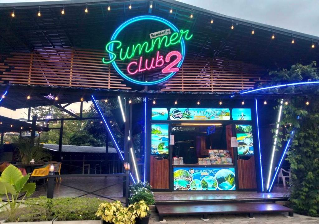 Certifikát, hodnocení, plakát nebo jiný dokument vystavený v ubytování Summer Club2 Hostel and Cafe Aonang