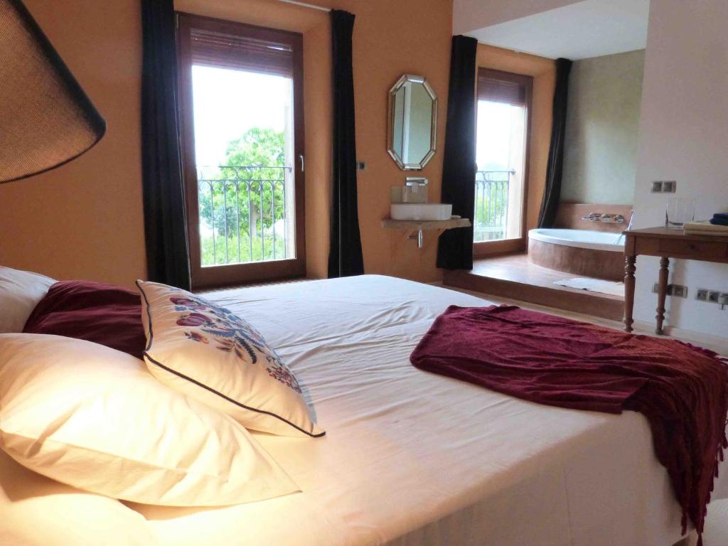 Casa Vella del Panta - Deluxe Double Room With Sea View