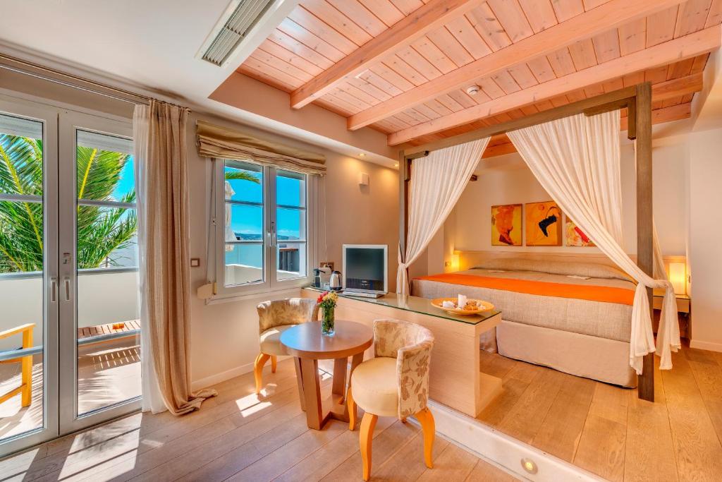 Nissaki Beach Hotel - 15