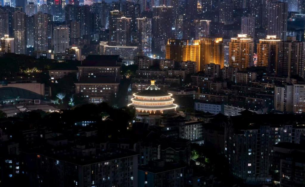 Nespecifikovaný výhled na destinaci Čchung-čching nebo výhled na město při pohledu z hostelu