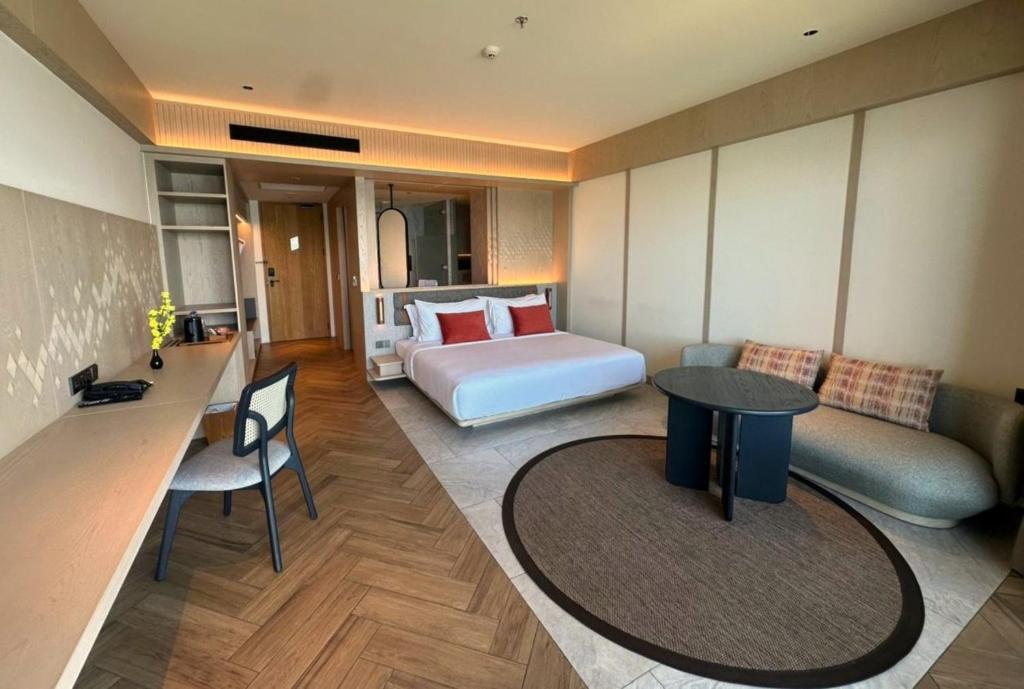 Katamaran Hotel & Resort Komodo - 1