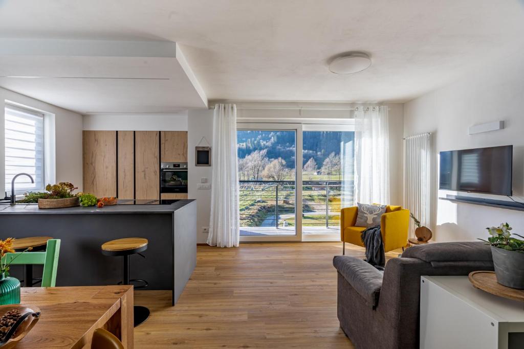 Imagem da galeria de iFlat Pinzolo Apartment Cervo em Pinzolo