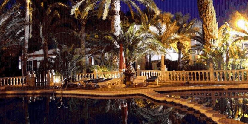 Zahrada ubytování Apartamentos Oasis de las Palmeras