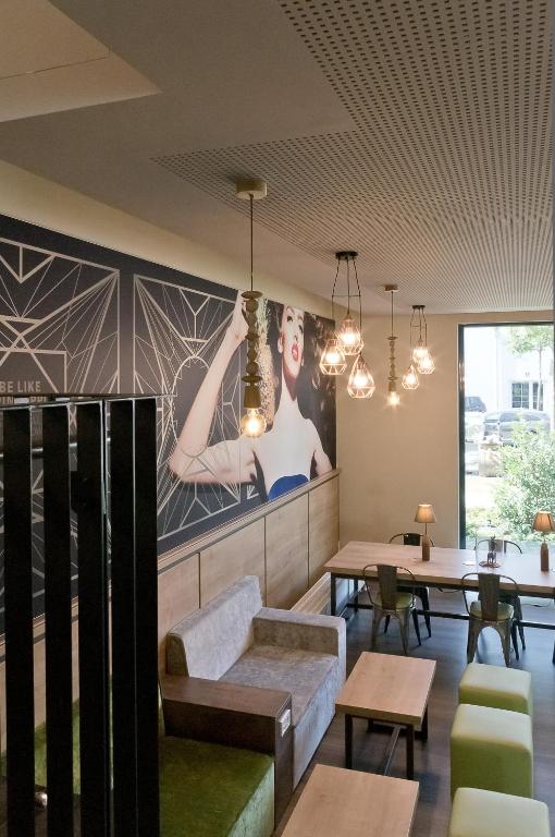 Super 8 by Wyndham Munich City North - Resim 44