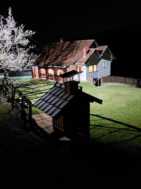 Zahrada ubytování Kablar, smeštaj "Lazino Brdo"