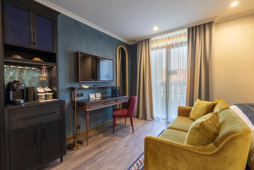 لابی و فضای عمومی Hotel Indigo Batumi - Old Town by IHG - تصویر ۵