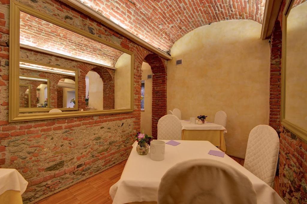 Fotografie z fotogalerie ubytování Hotel Due Mondi v Turíně